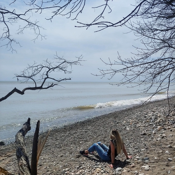 Meet your Posher, Veronika - Picture 2 of 2